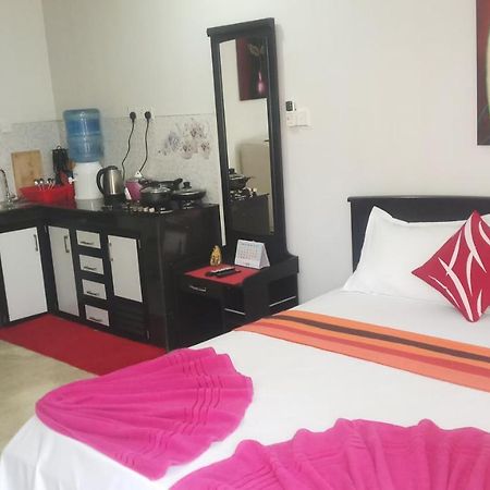 Wish Residence Seaside, Near Durdans & Vasan Eye Care Hospital, Colombo 3 Екстер'єр фото