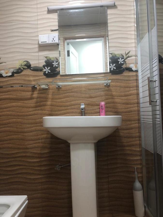 Wish Residence Seaside, Near Durdans & Vasan Eye Care Hospital, Colombo 3 Екстер'єр фото